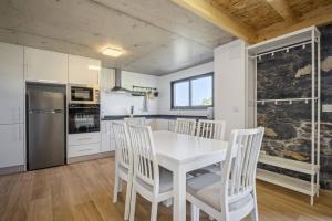 Mountain Retreat by Homie