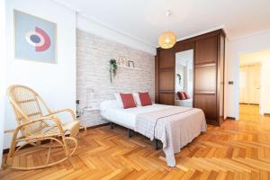 Amplia Vivienda con Garaje