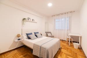 Amplia Vivienda con Garaje