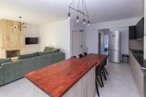 Rhodes City Center Apartments