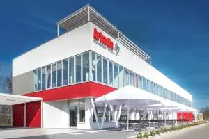 扎尔兹拉斯克维斯阿卡迪亚酒店 - Jankowice