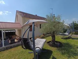 La rose de Provins - Chenoise