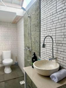 Phòng Deluxe Giường Đôi Nhìn Ra Biển Từ Phía Bên Cạnh (Deluxe Double Room with Side Sea View)