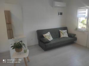 Studio apartment Mati