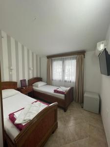 Twin Room room in Hotel Grbalj