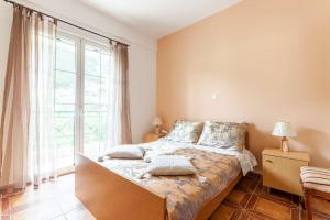 Sea view maisonette near Nafplio!1 drive to beach