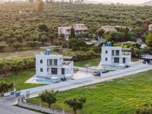 Zenith White Elegant Villa 1