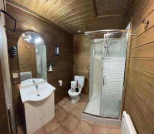 Chalets Chalet 6A dans les Pyrenees proche d'Andorre : photos des chambres