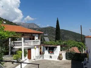 MATAS HOUSE - Sapounakaíika