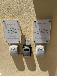 Sunshine Cozy Central Studio Basement