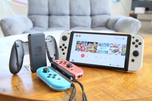 大阪ハウス701 Near Namba and Kuromon Market and Den Den Town & Direct to KIX