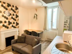 MAISON DE VILLE 10 personnes CLOS CHASSAING- WIFI -CENTRE VILLE -PROPERTY RENTAL NM