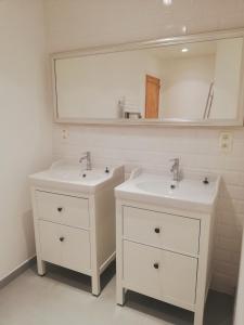 B&B / Chambres d'hotes Les 3 Platanes : photos des chambres
