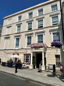 Smart Hyde Park View