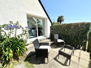 Appartements Duplex T2 cosy – Jardin – Proche des plages : photos des chambres