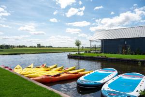 4 to 6 persons waterfront villa