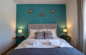 Stunning Home In Klanac With Kitchen