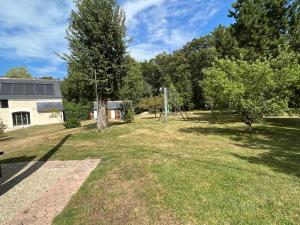 Maisons de vacances Les gites de La Pellerie - piscine et spa : Maison de Vacances