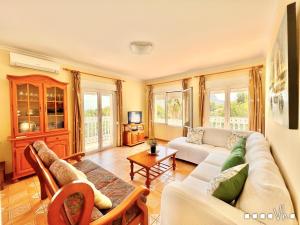 VH CostaBlanca - PUMBA