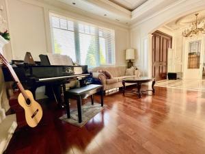 Vancouver Airport guesthouse