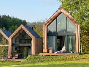Domki Pod Lasem - Domek Sosnowy - 3hvězdičkové hotely ve městě Stronie Śląskie