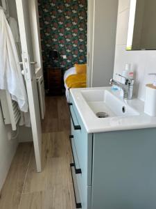 Maisons de vacances Grande maison a deux pas de la mer : photos des chambres