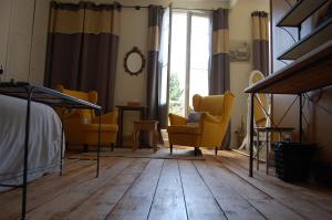 B&B / Chambres d'hotes Madeleine Bergerac : Chambre Double avec Salle de Bains Privative