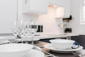 Balby Casa Nr Doncaster racecourse king beds street parking