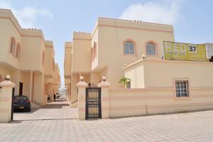 RED Al Mareekhy Villas