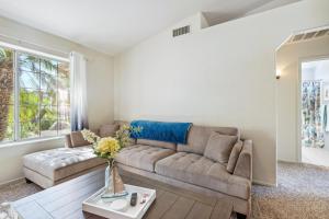 Pet-Friendly Lake Havasu City Paradise with Grill!