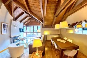 El Ático de Luz - tucasaenlospirineos