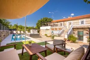 Villa Hrustika - heated pool, jacuzzi & sauna - Rasopasno