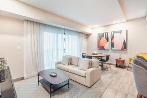 Breakfast Included at Regatta Living II 203