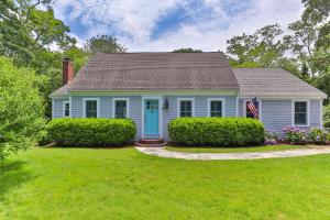 Walk to Skaket Beach Charming Cottage with Deck - 4hvězdičkové hotely ve městě Orleans