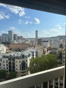 Superbe T2 type loft proche Paris La Défense Arena et 30 min stade de France