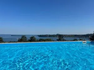 Feli Holiday Home - Panoramic pool lake view in Gardone Riviera - Montecucco