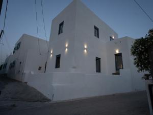 Traditional White House