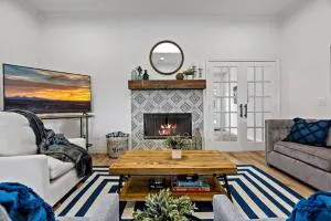 Remodeled 4 Bedroom Home Close to Downtown Frisco. - Prosper