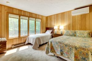 Woodsy Big Bass Lake Hideaway w Fire Pit + Deck!