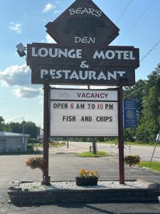 Bears den Lounge and Motel