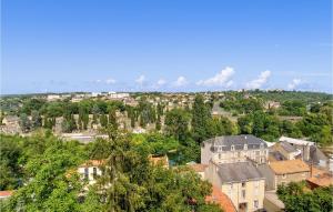 Appartements 2 Bedroom Lovely Apartment In Poitiers : photos des chambres