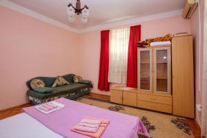 Apartments by the sea Tisno, Murter - 21405