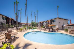 137 Fully Furnished, amenities galore