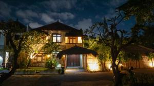 KUTA - 4BR Villa with Private XL Pool