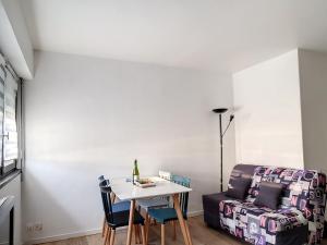 Appartements Charmant T2 renove a 300m de la plage avec parking prive a Courseulles-sur-Mer - FR-1-746-3 : photos des chambres