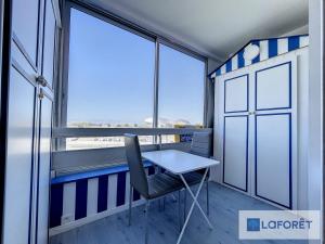 Appartements Appartement Courseulles-sur-Mer, 2 pieces, 4 personnes - FR-1-746-7 : photos des chambres