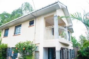 Forget your worries in this serene 5 Bedroom Villa in Ngong