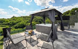 Gorgeous Home In Jalsje With Sauna