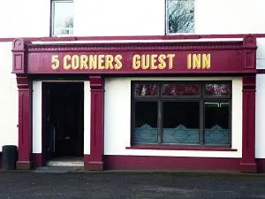5 Corners Guest Inn - Carrickfergus