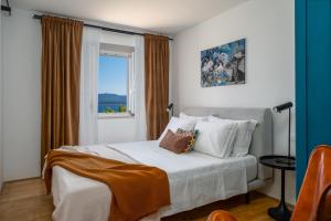 Nona Vi - Boutique Stone House